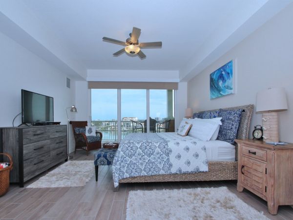 CLEARWATER 3 BEDROOM WITH WATER VIEW