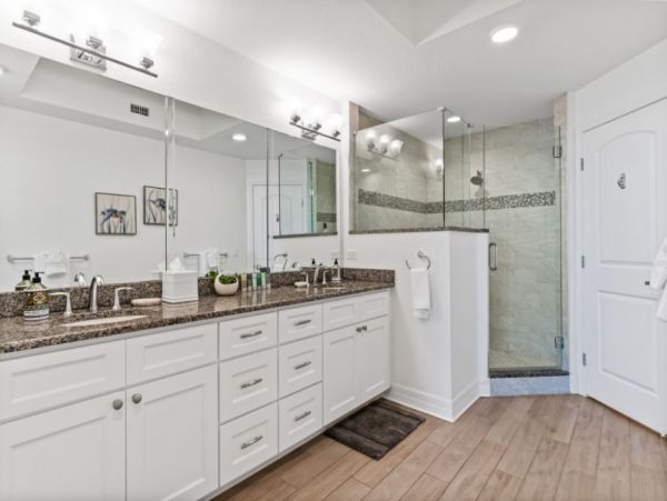 CLEARWATER 3 BEDROOM WITH WATER VIEW