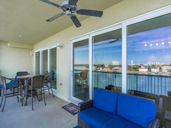 CLEARWATER 3 BEDROOM WITH WATER VIEW