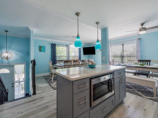 Clearwater Six Bedroom Vacation Pool Home