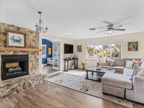 Indian Rocks Vacation Home Four Bedroom with Spa