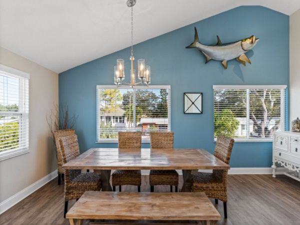 Indian Rocks Vacation Home Four Bedroom with Spa