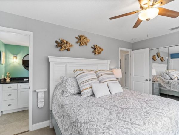 Indian Rocks Vacation Home Four Bedroom with Spa