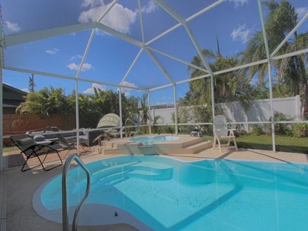 Luxury Three Bedroom Vacation Rental in Indian Rocks Beach