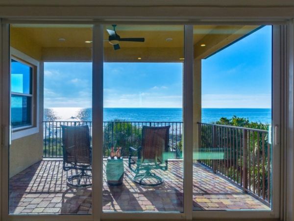 CLEARWATER BEACHFRONT HOME