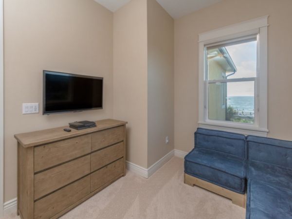 CLEARWATER BEACHFRONT HOME