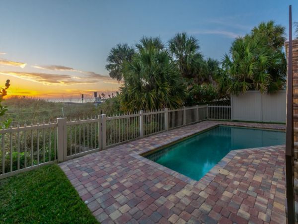 CLEARWATER BEACHFRONT HOME