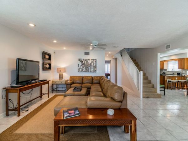 Clearwater Beachfront 5 Bedroom Vacation Getaway