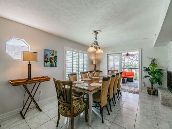Clearwater Beachfront 5 Bedroom Vacation Getaway
