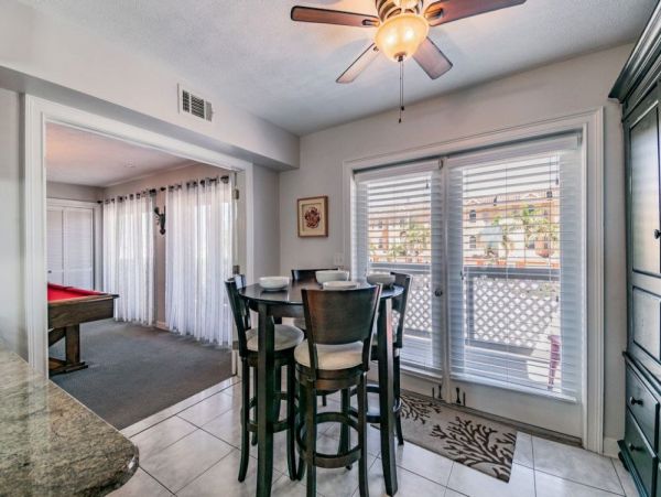 Clearwater Beachfront 5 Bedroom Vacation Getaway