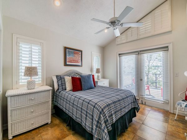 Clearwater Beachfront 5 Bedroom Vacation Getaway