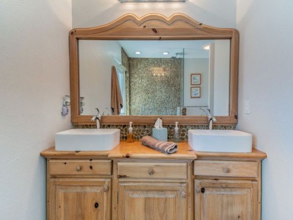 Clearwater Beachfront 5 Bedroom Vacation Getaway