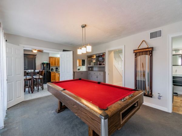Clearwater Beachfront 5 Bedroom Vacation Getaway