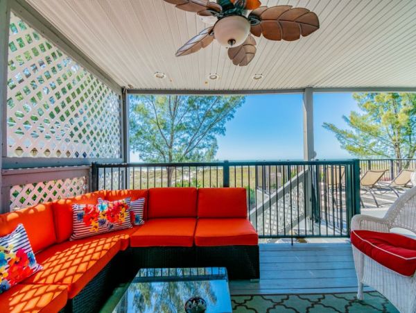 Clearwater Beachfront 5 Bedroom Vacation Getaway