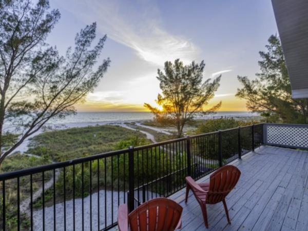 Clearwater Beachfront 5 Bedroom Vacation Getaway