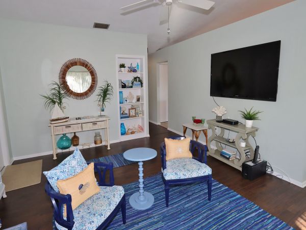 Short Walk to Beach Sanibel Vacation Home Three Bedroom