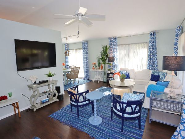 Short Walk to Beach Sanibel Vacation Home Three Bedroom