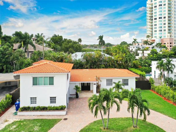 Fort Lauderdale Home 984970