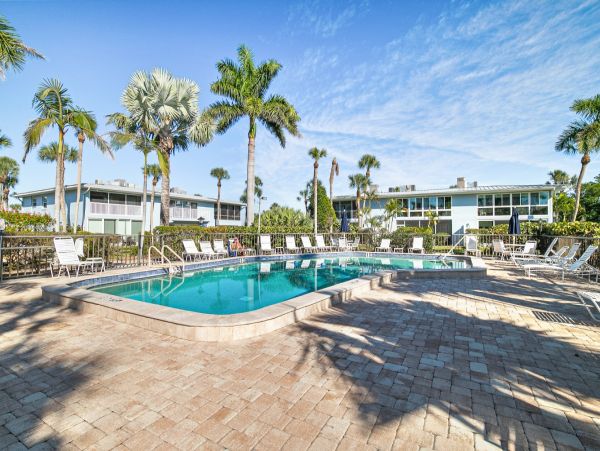 Anna Maria Island Holmes Beach Condo 984984