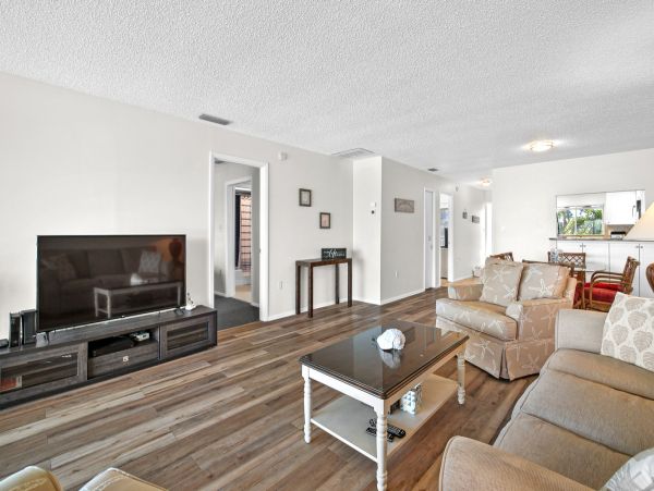 Anna Maria Island Holmes Beach Condo 984984