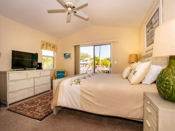 Anna Maria Island Holmes Beach Home 984997
