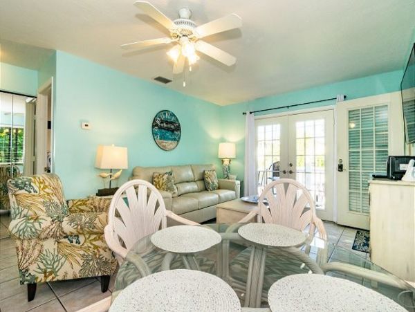 Anna Maria Island Holmes Beach Condo 985000