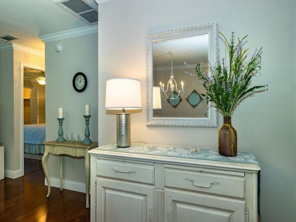 Five Min Walk to Beach Shopping & Dining NEW VACATION RENTAL!