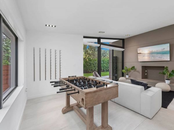 Private Pool Miami Beach Vacation Home Six Bedroom  14 Guest