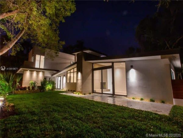 Private Pool Miami Beach Vacation Home Six Bedroom  14 Guest