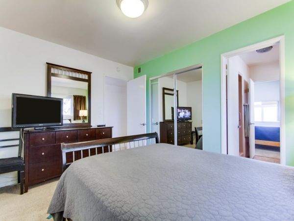 Fantastic Vacation Home with Pool & Spa Located On Beach