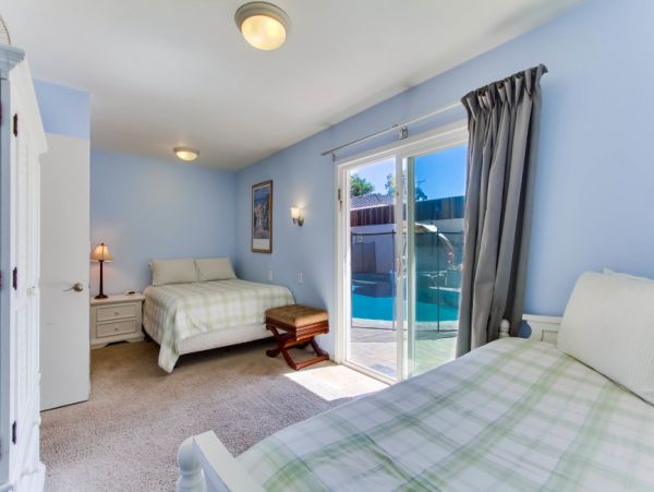 Fantastic Vacation Home with Pool & Spa Located On Beach