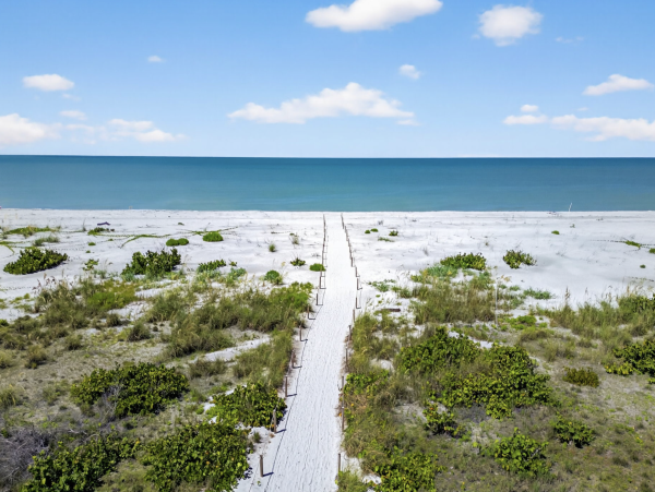 Short Walk to Beach Sanibel Vacation Condo Four Bedroom Sleeps 8 - additional view, photo 3