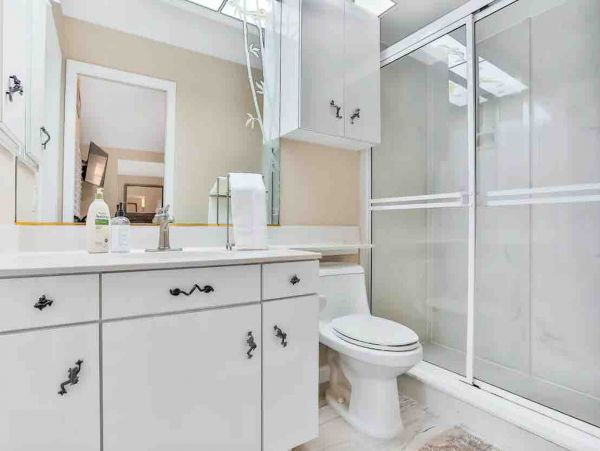 Drive to beach Deep Water Canal Vacation home