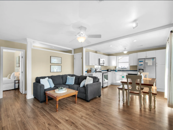 5 Bedroom Main House, 1 Bedroom Guest House in Miramar Beach
