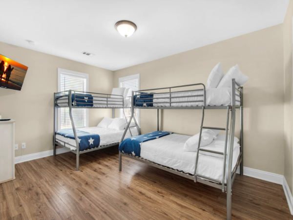 5 Bedroom Main House, 1 Bedroom Guest House in Miramar Beach