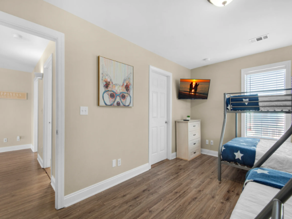5 Bedroom Main House, 1 Bedroom Guest House in Miramar Beach