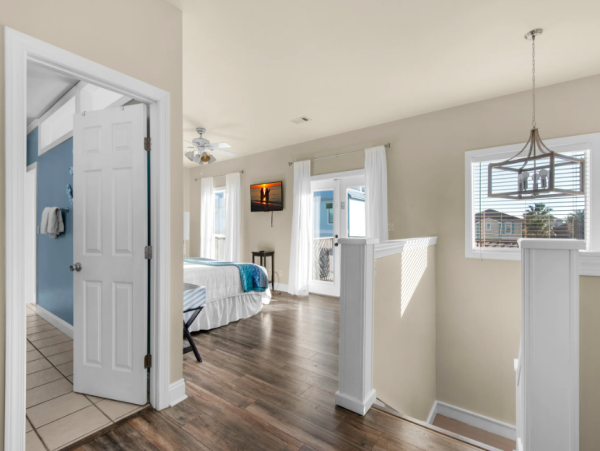 5 Bedroom Main House, 1 Bedroom Guest House in Miramar Beach