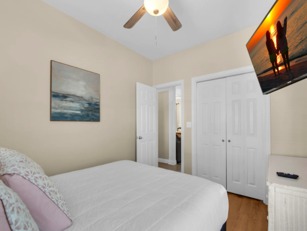 5 Bedroom Main House, 1 Bedroom Guest House in Miramar Beach