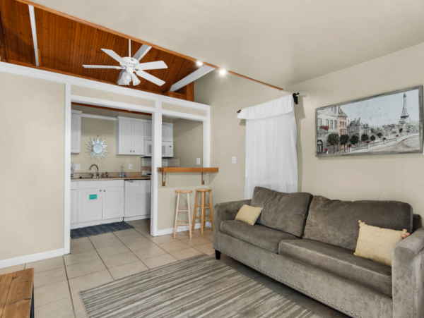 5 Bedroom Main House, 1 Bedroom Guest House in Miramar Beach