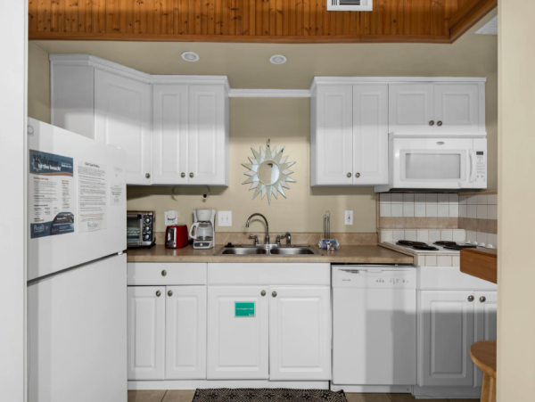 5 Bedroom Main House, 1 Bedroom Guest House in Miramar Beach