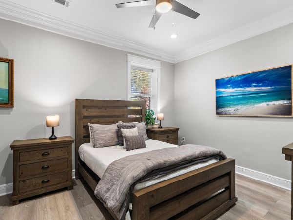 Luxurious Family Retreat in Destin - Private Pool & Lake Views