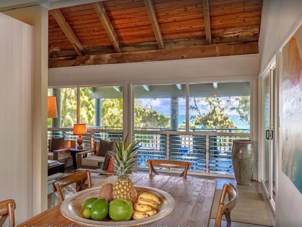 On Beach Kahuku Vacation Home Six Bedroom with Private Pool
