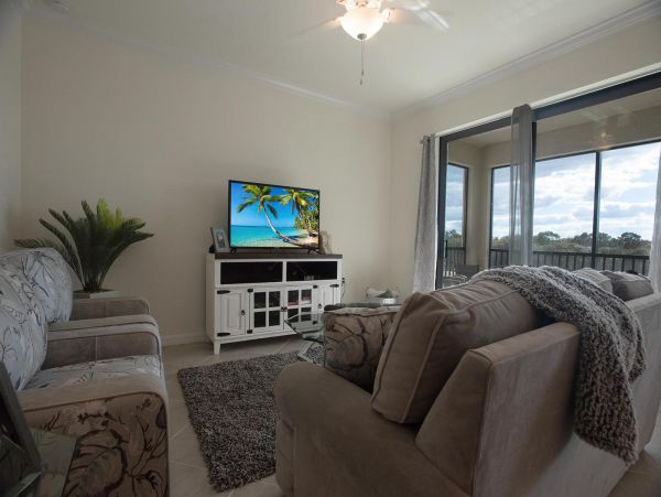 Bradenton Vacation Rental Condo with Lake & Golf View