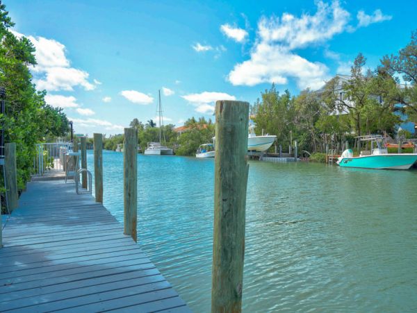Marathon Vacation Home Private Pool & Short Walk To Beach