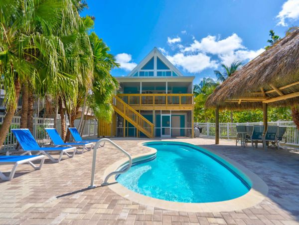 Marathon Vacation Home Private Pool & Short Walk To Beach