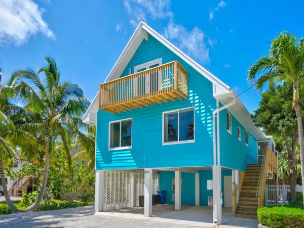 Marathon Vacation Home Private Pool & Short Walk To Beach