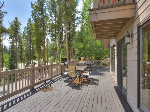 Ski-in Ski-Out Five-Bedroom Rental Home in Breckenridge