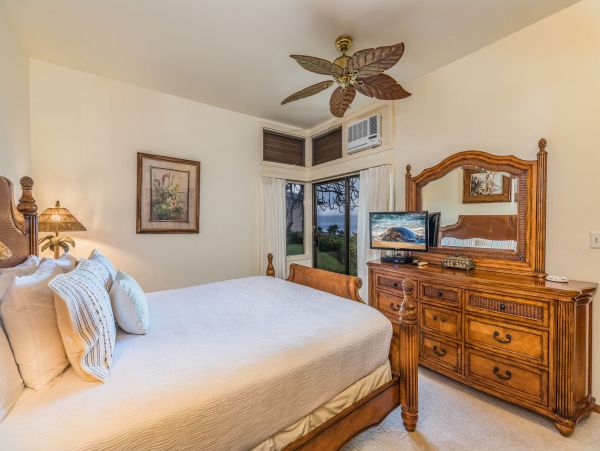 Two Bedroom Kapalua Condo with Beautiful Ocean Views