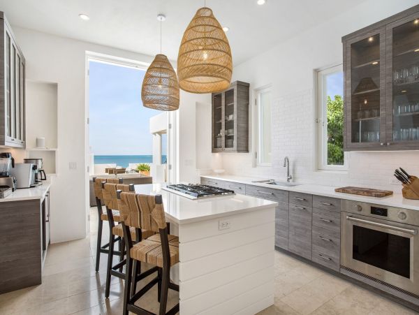 Anguilla Home 985039