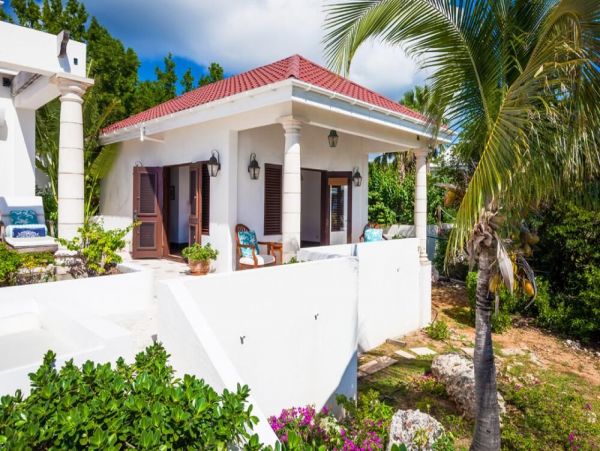 Anguilla Home 985040